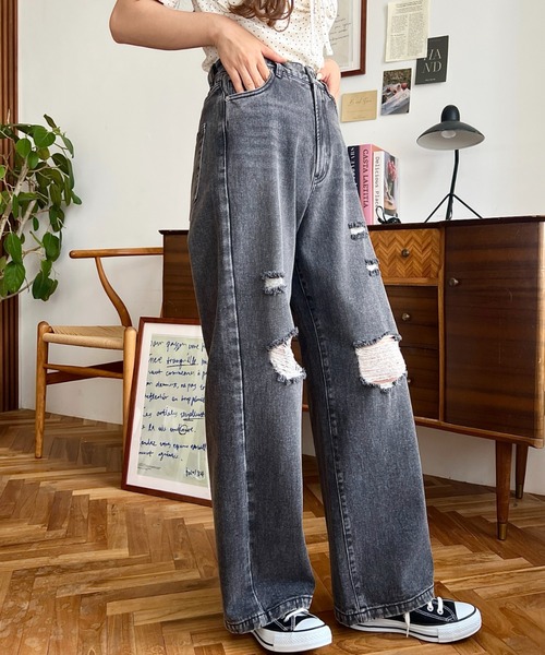 moment+(モーメントプラス)の「クラッシュダメージデニムパンツ(デニムパンツ・レディース・ブラック系その他/サックスブルー/ブルー・S/M/L)」の9枚目の写真