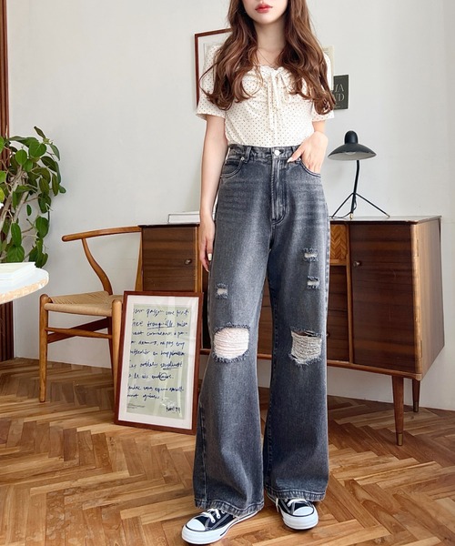 moment+(モーメントプラス)の「クラッシュダメージデニムパンツ(デニムパンツ・レディース・ブラック系その他/サックスブルー/ブルー・S/M/L)」の10枚目の写真