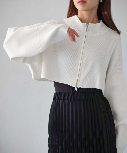 cheriella（シェリエラ）の「【cheriella】WEB限定ショートZIPニットブルゾン（ブルゾン・レディース・ワインレッド/アイボリー/ブラック/ブルー・M）」の12枚目の写真