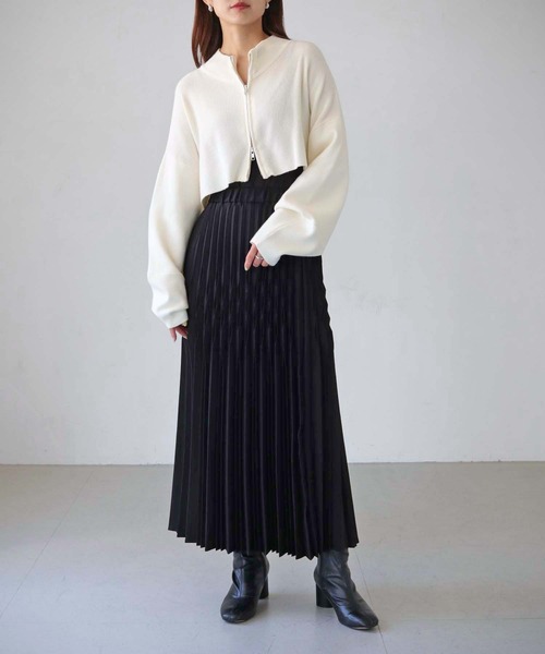 cheriella（シェリエラ）の「【cheriella】WEB限定ショートZIPニットブルゾン（ブルゾン・レディース・ワインレッド/アイボリー/ブラック/ブルー・M）」の5枚目の写真