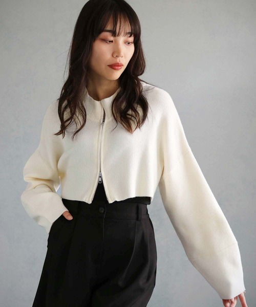cheriella（シェリエラ）の「【cheriella】WEB限定ショートZIPニットブルゾン（ブルゾン・レディース・ワインレッド/アイボリー/ブラック/ブルー・M）」の15枚目の写真