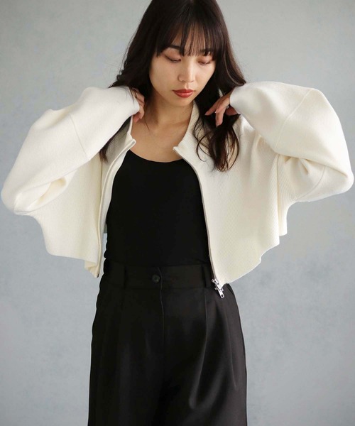cheriella（シェリエラ）の「【cheriella】WEB限定ショートZIPニットブルゾン（ブルゾン・レディース・ワインレッド/アイボリー/ブラック/ブルー・M）」の22枚目の写真