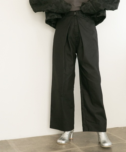 KBF(ケイビーエフ)の「フロントタックWIDEパンツ(その他パンツ・レディース・チャコールグレー/ライトグレー・36/38)」の4枚目の写真