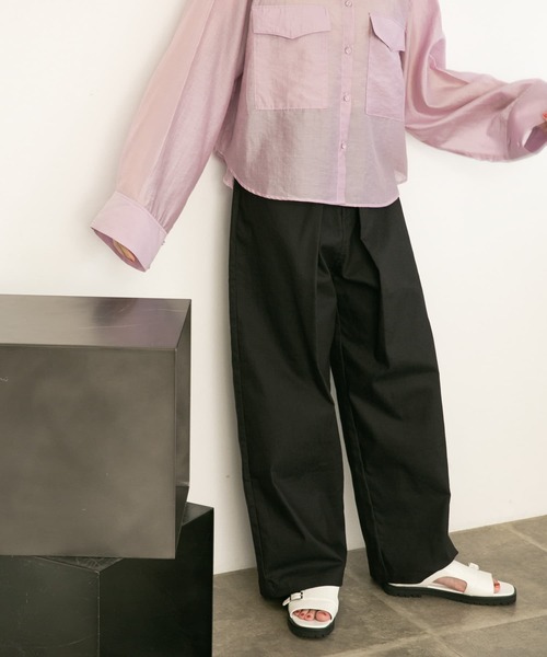 KBF(ケイビーエフ)の「フロントタックWIDEパンツ(その他パンツ・レディース・チャコールグレー/ライトグレー・36/38)」の13枚目の写真