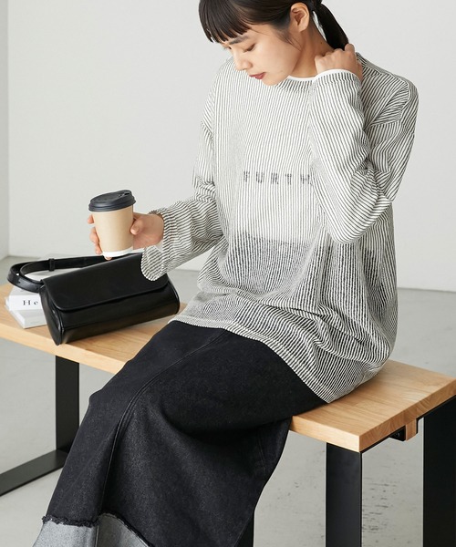 forksy.(フォルクシー)の「【forksy.】シアーストライププルオーバー(Tシャツ/カットソー・レディース・グレー/アイボリー/ブラック・FREE)」の2枚目の写真