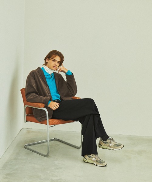 EMMA CLOTHES（エマクローズ）の「TR綾ストレッチ タックセミワイドストレートスラックスパンツ EMMA CLOTHES（スラックス・メンズ・グレイッシュベージュ/ブラック/ブルー/グレー系/ダークグレー・S/M/L）」の7枚目の写真