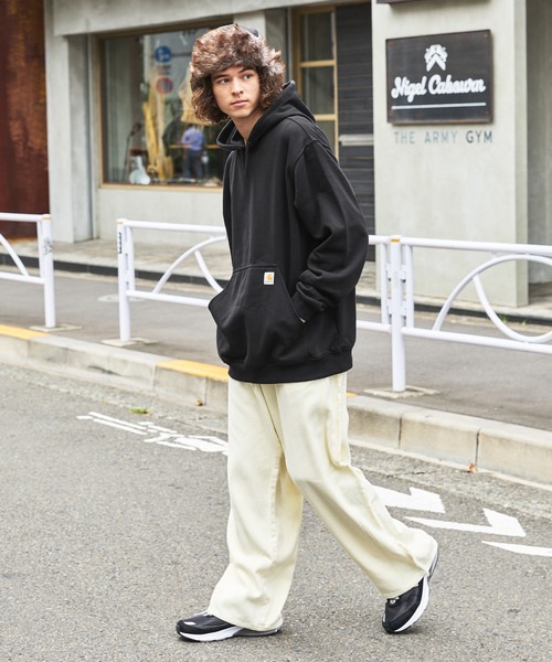 Carhartt（カーハート）の「Carhartt /ルーズフィットミッドウエイトプルパーカー（パーカー・メンズ・ブラック/ネイビー/オレンジ/チャコールグレー/ライトグレー系1/ブラック系1/イエロー/ヘザーグレー・XL/L/S/M）」の15枚目の写真
