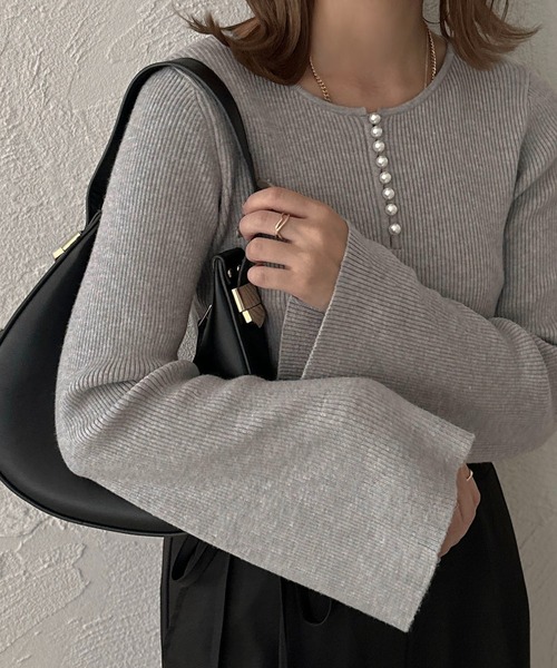 apres jour clair(アプレジュールクレア)の「【apres jour clair】パールボタンリブニット【ZOZOTOWN限定アイテム】(ニット/セーター・レディース・アイボリー/ラベンダー/グレー/ブラック・フリー/X-LARGE)」の3枚目の写真