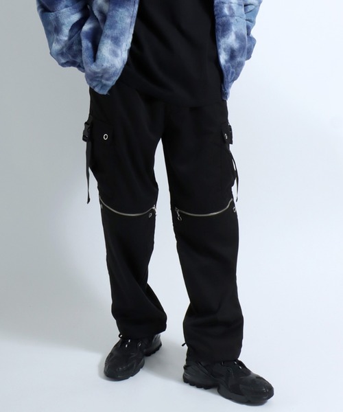 Salong hameu（サロン ハミュー）の「チェーン＆ジップ使いワイドカーゴパンツ メンズ レディース/サブカル系/病み系/量産系ファッション（カーゴパンツ・メンズ・ブラック/ホワイト・M/L）」の4枚目の写真