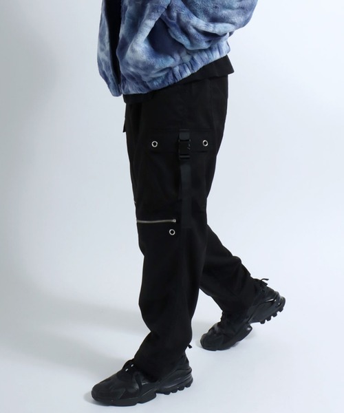 Salong hameu（サロン ハミュー）の「チェーン＆ジップ使いワイドカーゴパンツ メンズ レディース/サブカル系/病み系/量産系ファッション（カーゴパンツ・メンズ・ブラック/ホワイト・M/L）」の3枚目の写真