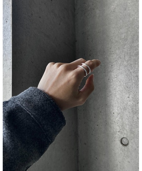 ETELIO（エテリオ）の「シルバー925コーティング ニュアンスリング（リング・メンズ・シルバー・15号）」の6枚目の写真