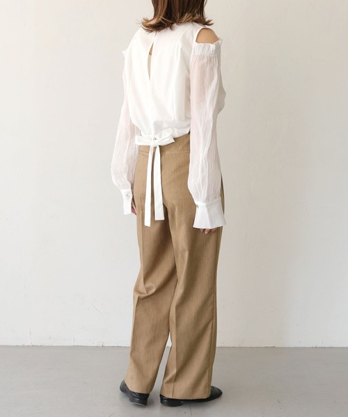 CLEIO(クレイオ)の「【CLEIO】袖ボリューム肩開きバックリボンブラウス/SLEEVE VOLUME BLOUSE/980-11614(シャツ/ブラウス・レディース・ブラック/ホワイト・FREE)」の19枚目の写真