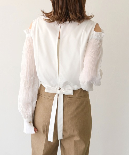 CLEIO(クレイオ)の「【CLEIO】袖ボリューム肩開きバックリボンブラウス/SLEEVE VOLUME BLOUSE/980-11614(シャツ/ブラウス・レディース・ブラック/ホワイト・FREE)」の11枚目の写真