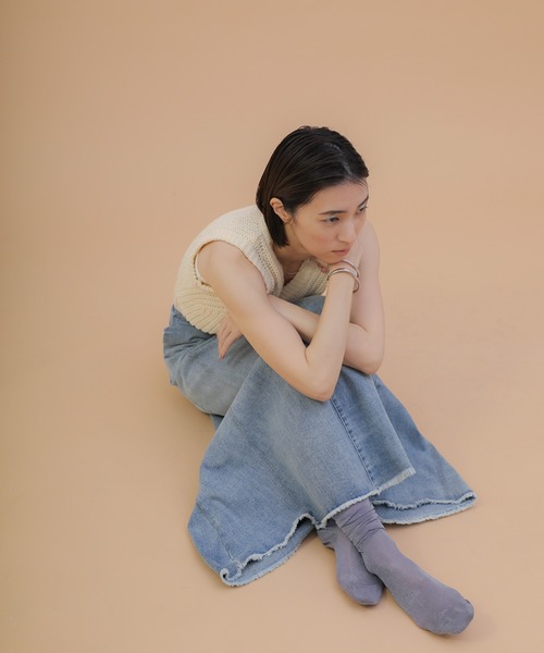 select MOCA(セレクトモカ)の「スラブデニムロングフレアスカート(デニムスカート・レディース・ライトブルー/インディゴブルー・LARGE/MEDIUM)」の9枚目の写真