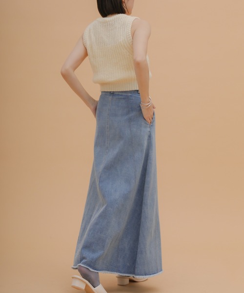 select MOCA(セレクトモカ)の「スラブデニムロングフレアスカート(デニムスカート・レディース・ライトブルー/インディゴブルー・LARGE/MEDIUM)」の17枚目の写真