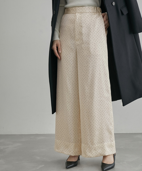 ROPE'(ロペ)の「サテンドットストレートパンツ(その他パンツ・レディース・ブラック系その他/キナリ・36/38)」の8枚目の写真