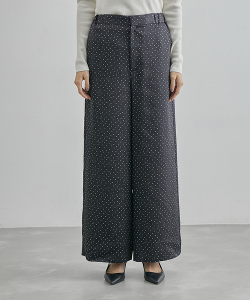 ROPE'(ロペ)の「サテンドットストレートパンツ(その他パンツ・レディース・ブラック系その他/キナリ・36/38)」の6枚目の写真