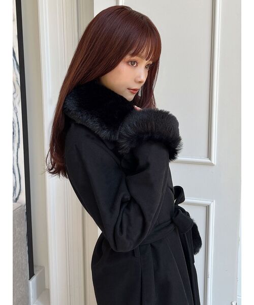 RESEXXY（リゼクシー）の「レディファーコート（チェスターコート・レディース・ブラック/アイボリー・MEDIUM/SMALL）」の13枚目の写真