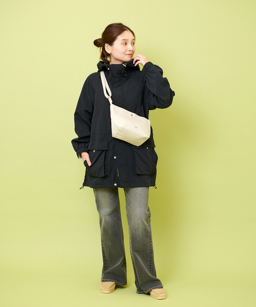 ORCIVAL（オーシバル）の「《WEB限定追加2》【ORCIVAL】LCV  SHOULDER POUCH MEDIUM：ショルダーバッグ（ショルダーバッグ・レディース・ベージュ/ホワイト×ホワイト/ブラック系その他・FREE）」の22枚目の写真