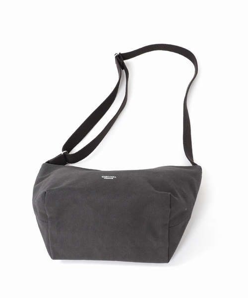 ORCIVAL（オーシバル）の「《WEB限定追加2》【ORCIVAL】LCV  SHOULDER POUCH MEDIUM：ショルダーバッグ（ショルダーバッグ・レディース・ベージュ/ホワイト×ホワイト/ブラック系その他・FREE）」の5枚目の写真