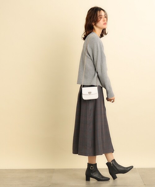 grove(グローブ)の「◆フラップオコシアクセサリーショルダー(ショルダーバッグ・レディース・ライトブルー/シルバー/ブラック/オフホワイト/グレー/ライトグレー/シルバー系3/スモーキーグリーン系/ベビーピンク・00)」の11枚目の写真