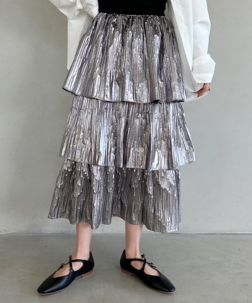 un+frame（アンフレーム）の「metallic tiered skirt /メタリックティアードカンカンロング丈スカート（スカート・レディース・ブラック/シルバー・FREE）」の12枚目の写真