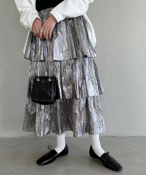 un+frame（アンフレーム）の「metallic tiered skirt /メタリックティアードカンカンロング丈スカート（スカート・レディース・ブラック/シルバー・FREE）」の6枚目の写真