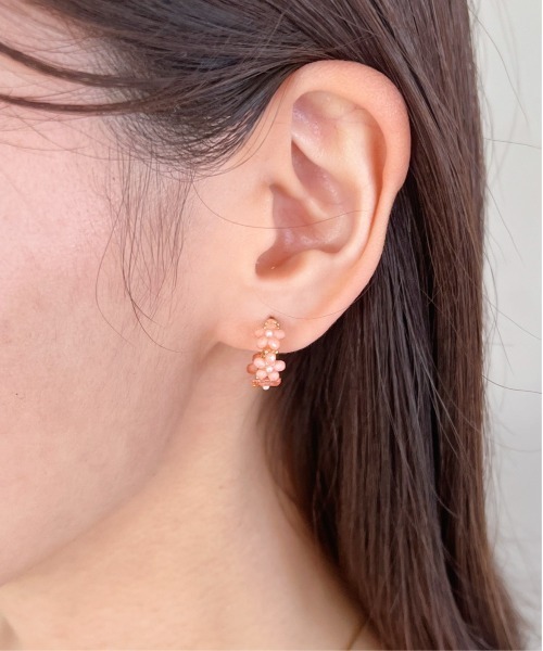 thank U more(サンキューモア)の「ミニフラワーフープピアス(ピアス(両耳用)・レディース・ピンク/オフホワイト/ブルー/パープル・FREE)」の17枚目の写真