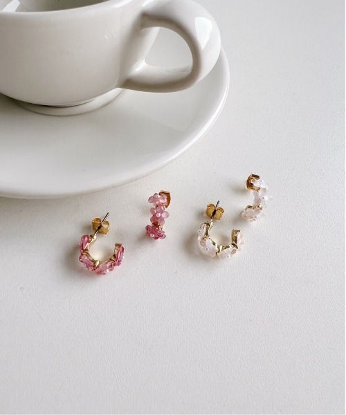 thank U more(サンキューモア)の「ミニフラワーフープピアス(ピアス(両耳用)・レディース・ピンク/オフホワイト/ブルー/パープル・FREE)」の10枚目の写真