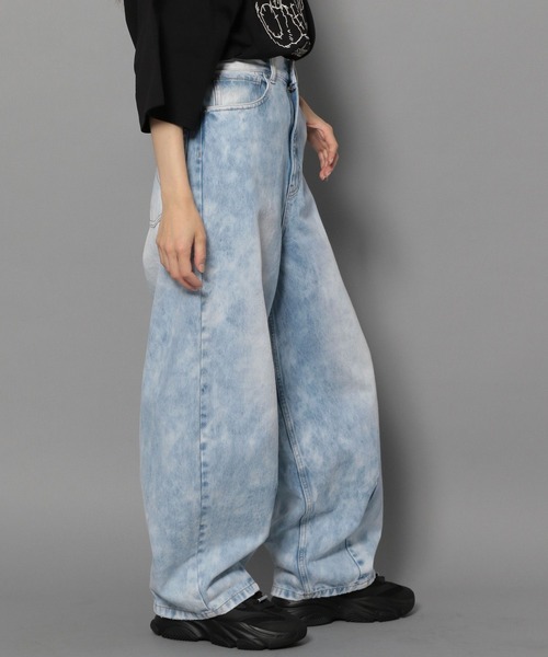 Anui(アニュイ)の「【UNISEX/3サイズ展開】クラシックコクーンデニム(デニムパンツ・レディース・ブラック系/ブルー系・LARGE/MEDIUM/SMALL)」の5枚目の写真