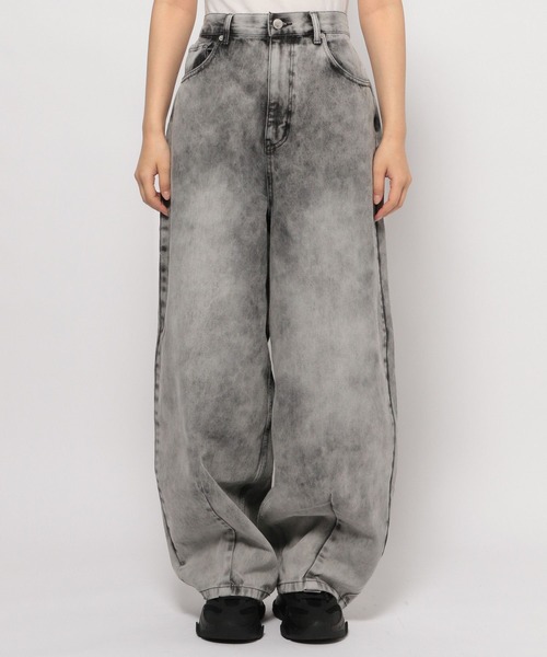 Anui(アニュイ)の「【UNISEX/3サイズ展開】クラシックコクーンデニム(デニムパンツ・レディース・ブラック系/ブルー系・LARGE/MEDIUM/SMALL)」の12枚目の写真