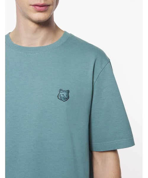 Maison Kitsune(メゾンキツネ)の「BOLD FOX HEAD PATCH COMFORT TEE SHIRT(Tシャツ/カットソー・メンズ・カーキ系/ブラウン系その他/ブルー系その他2/ブラック/グレー/ブルー系その他/グリーン系その他/ダークウッド/ライトベージュ/ターコイズブルー系/モカ・XS/S/M/L/XL/XXL)」の11枚目の写真