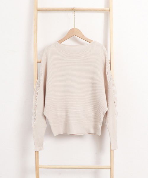 Miniministore(ミニミニストア)の「ドルマンニットトップス ボートネック上品(ニット/セーター・レディース・ブラック/ベージュ/グレー/レッド/カーキ・FREE)」の18枚目の写真