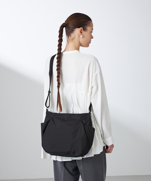 新品 ハンドバッグ ショルダーバッグ y ムック本掲載】【ナイロンタフタ】トラベルショルダー（ショルダー