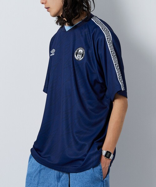 UMBRO（アンブロ）の「UMBRO/アンブロ 別注 Line Soccer Game Shirt Double Logo/別注 ラインロゴ サッカーゲームシャツ ダブルロゴ（Tシャツ/カットソー・メンズ・ネイビー/グリーン/ホワイト・MEDIUM/LARGE/X-LARGE）」の18枚目の写真