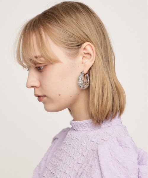 SLY（スライ）の「CLEAR GLITTER  HOOP P/EARRING クリア グリッター フープ ピアス（ピアス（両耳用）・レディース・ゴールド/シルバー・FREE）」の9枚目の写真