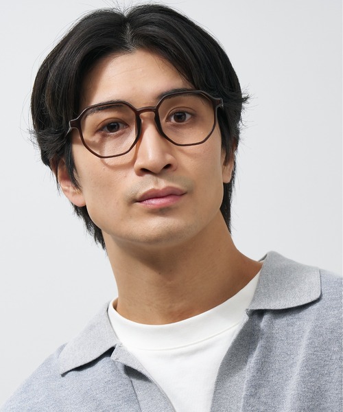 Zoff（ゾフ）の「ウェリントン型 メガネ｜ビッグシェイプ｜クリアフレーム｜プラスチックフレーム｜Zoff｜SPRING TREND（メガネ・レディース・ブラウン/グリーン/ブラック/クリア・FREE）」の2枚目の写真