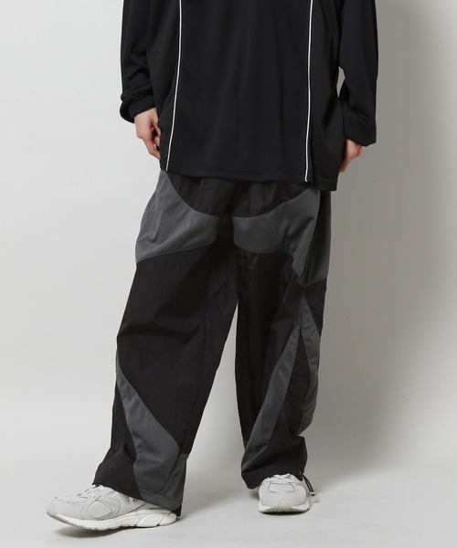 ROMANTIC CROWN(ロマンティッククラウン)の「【UNISEX】ROMANTIC CROWN/スポーティーラインパンツ 2996159(その他パンツ・レディース・ブラック/ライトグレー・MEDIUM/LARGE)」の2枚目の写真