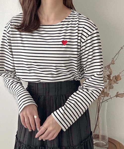 apres jour clair(アプレジュールクレア)の「【apres jour clair】ハート刺繍ボーダーTシャツ【ZOZOTOWN限定アイテム】(Tシャツ/カットソー・レディース・ブラック/グレー/ピンク・フリー/X-LARGE)」の5枚目の写真