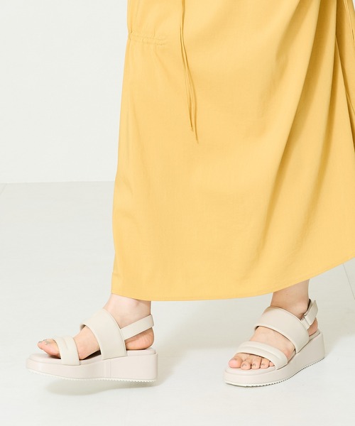 WA ORiental TRaffic（ダブルエーオリエンタルトラフィック）の「パデットストラップ厚底サンダル/42203（サンダル・レディース・キャメル/ホワイト/ブラック・S/M/L/LL）」の12枚目の写真