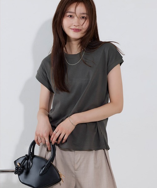 Pierrot(ピエロ)の「綿100%クルーネックフレンチスリーブベーシックTシャツ(Tシャツ/カットソー・レディース・ブラック/サンドベージュ/オフホワイト/ブルー/イエロー系その他/チャコール/ネイビー・M/L)」の21枚目の写真