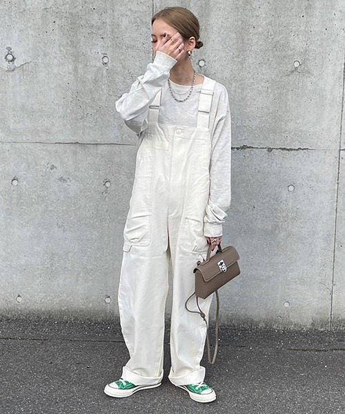 INTERPLAY（インタープレイ）の「【INTERPLAY x AYA】フィッシャーマン ワーク ペインターパンツ（サロペット/オーバーオール・レディース・アイボリー/ブラック/カーキ・FREE）」の4枚目の写真