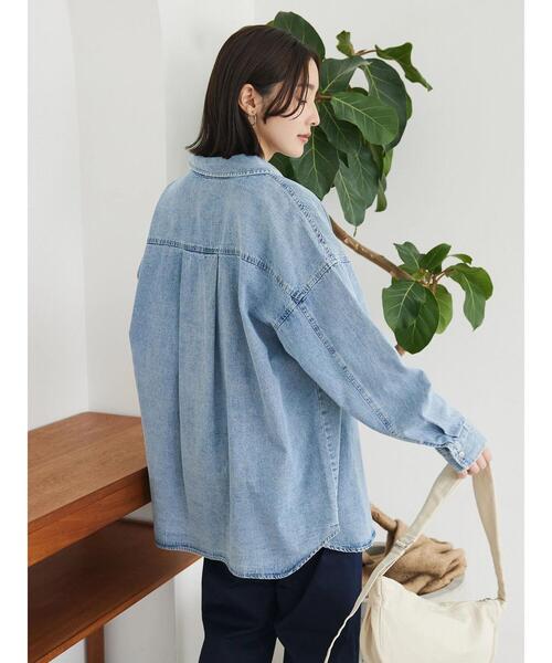 ELENCARE DUE（エレンカーレデュエ）の「・ELENCARE　DUE　デニムロングスリーブシャツ（チュニック・レディース・ライトインディゴブルー/杢グレー・FREE）」の20枚目の写真
