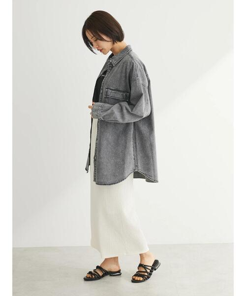 ELENCARE DUE（エレンカーレデュエ）の「・ELENCARE　DUE　デニムロングスリーブシャツ（チュニック・レディース・ライトインディゴブルー/杢グレー・FREE）」の4枚目の写真