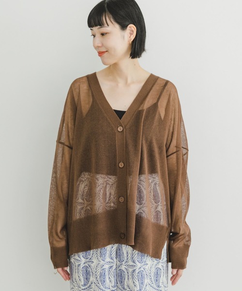 ITEMS URBANRESEARCH（アイテムズ アーバンリサーチ）の「シアーVネックニットカーディガン（カーディガン/ボレロ・レディース・ブラウン/ブルー/ブラック/グレー系その他・FREE）」の21枚目の写真
