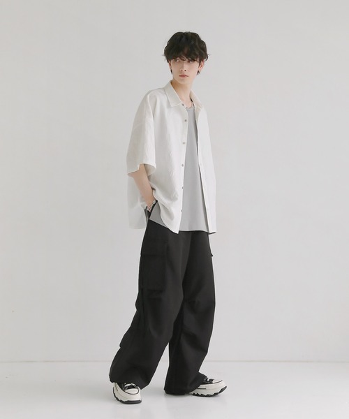 LILL（リル）の「ビッグシルエットドレープリラクシング半袖シャツ（シャツ/ブラウス・メンズ・ホワイト系/ブラック/ホワイト/ブラック系・S/M/L/XL）」の5枚目の写真