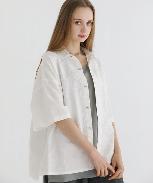 LILL（リル）の「ビッグシルエットドレープリラクシング半袖シャツ（シャツ/ブラウス・メンズ・ホワイト系/ブラック/ホワイト/ブラック系・S/M/L/XL）」の6枚目の写真