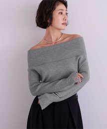 オフショルダーリブニット