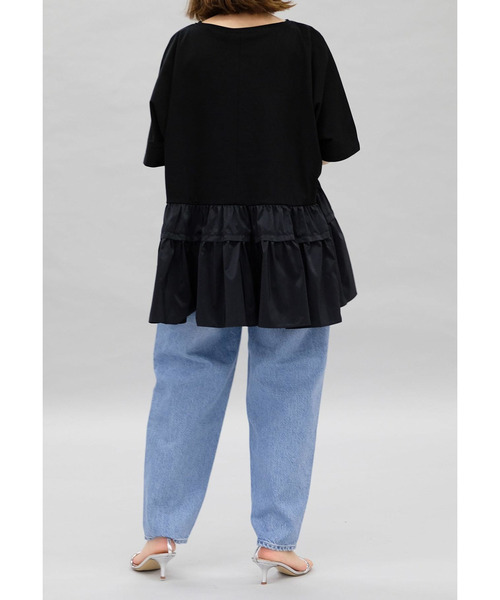 【極美品】1er Arrondissement コットンポンチタフタトップス 黒 1er Arrondissement（プルミエアロンディスモン）の「コットンポンチ