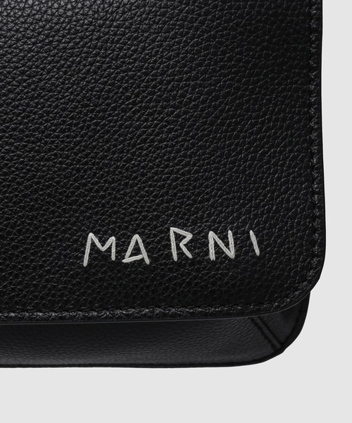 MARNI（マルニ）の「MENDING CALF LEATHER / ポシェット（ショルダーバッグ・レディース・ブラック/アイボリー/ライトベージュ・ONE SIZE）」の4枚目の写真